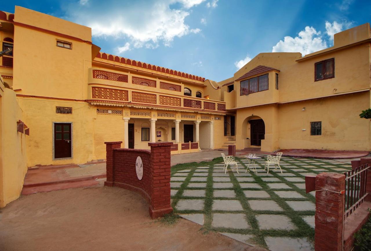 Jawai Castle Resort - A Heritage Hotel In Jawai Leopard Reserve Bisalpur Exteriör bild